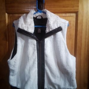 DONATING Multiples Vest